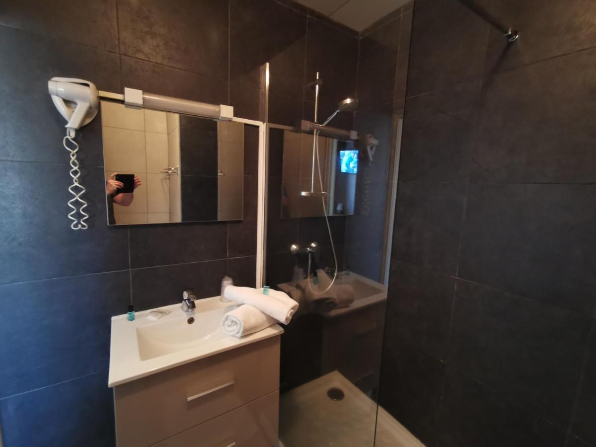 La Vieille Ferme Hotel Les Ancizes-Comps ภายนอก รูปภาพ