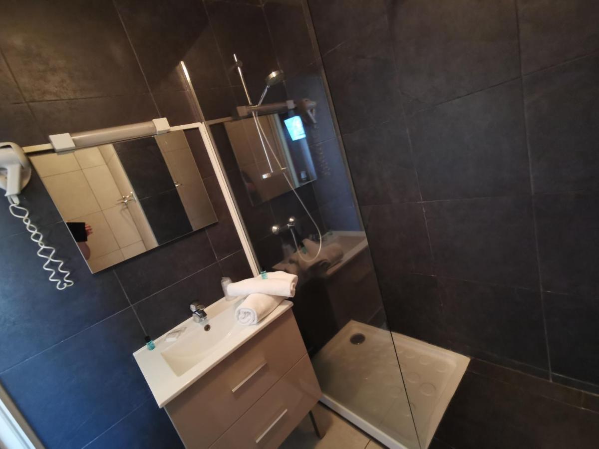 La Vieille Ferme Hotel Les Ancizes-Comps ภายนอก รูปภาพ